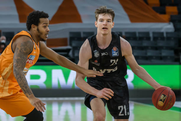 也应不断加 也应不断加